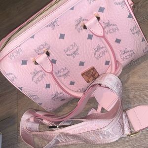 MCM Boston bag visetos